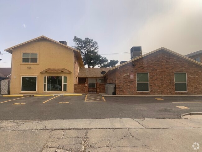 Building Photo - 10514 Ashwood Dr