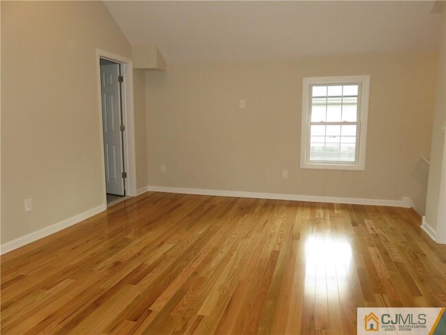 Foto del edificio - 36 Maple Ave