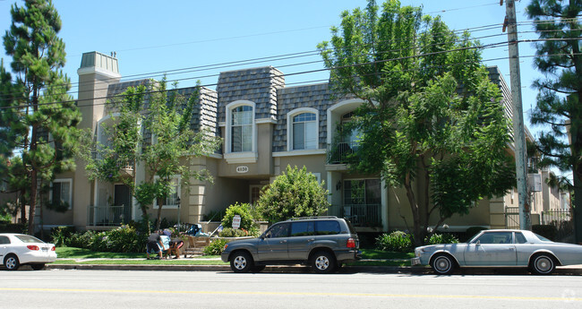 Foto del edificio - Kester Village