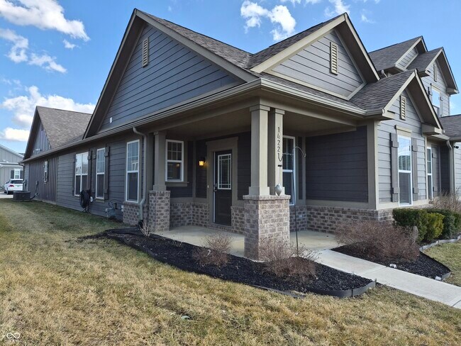 Foto del edificio - 14221 James Dean Dr