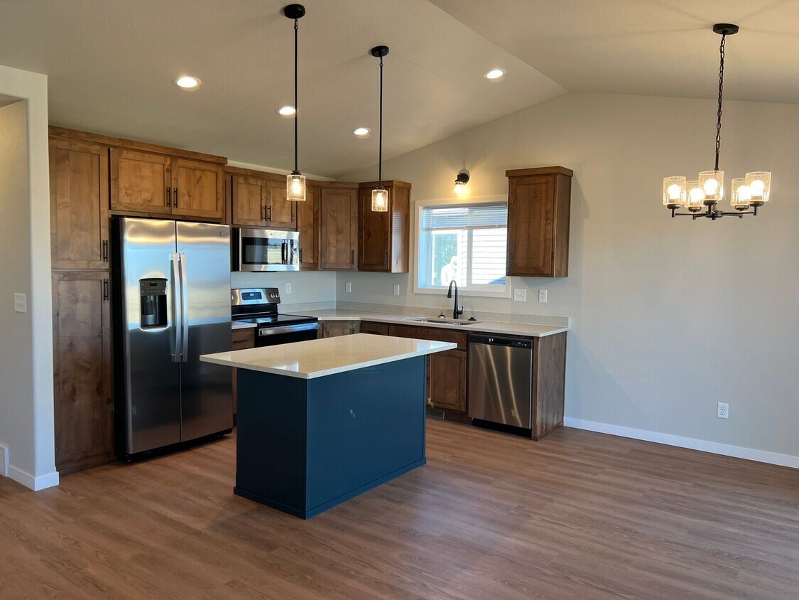 Foto principal - 3602-3890 19th St S