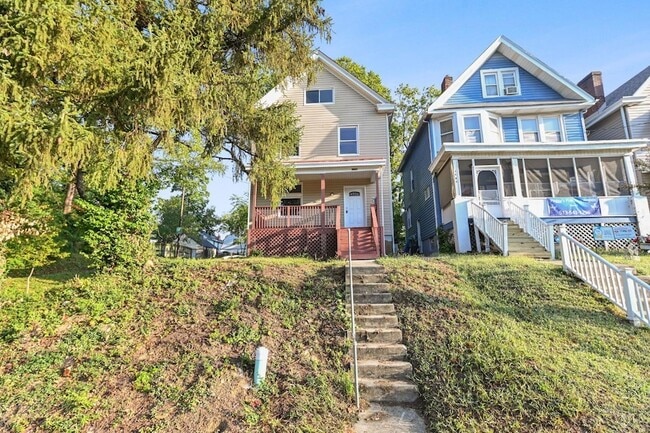 Photo - 1958 Fairfax Ave House