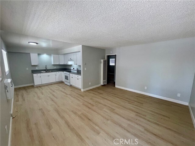 Foto del edificio - 8366 Nuevo Ave