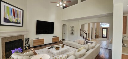 Building Photo - 6926 Sable River Dr