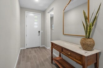 Building Photo - 758 Faircliff Ct