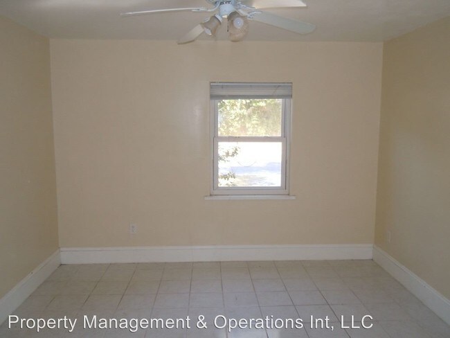 Foto del edificio - 3 br, 1.5 bath House - 724 Alexander St.