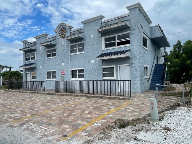 Foto del edificio - 222 Fairweather Ln