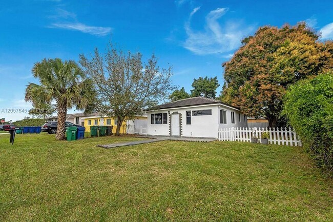 Foto del edificio - 8861 SW 127th Terrace