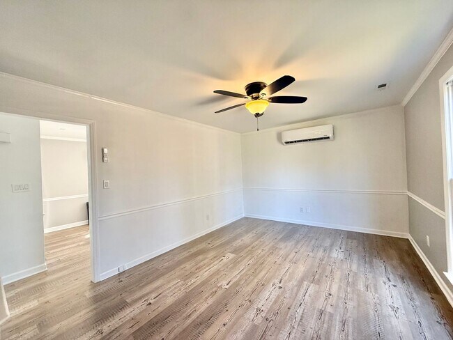 Foto del edificio - Newly Remodeled 3BD, 2BA Wake Forest Home on a Large, Private Lot with a Bonus Room and a Fenced ...