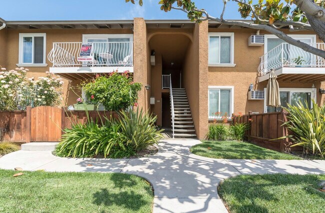 Foto del edificio - 2380 Homestead Rd
