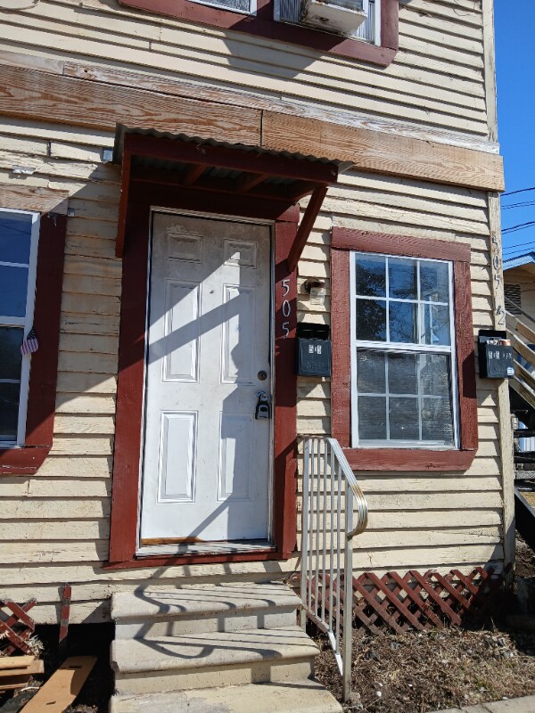 Foto del edificio - 505 E Main St