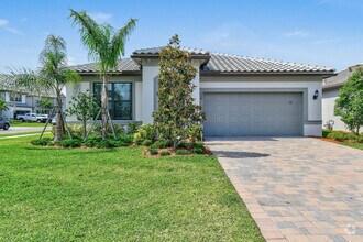 Building Photo - 758 SE Courances Dr
