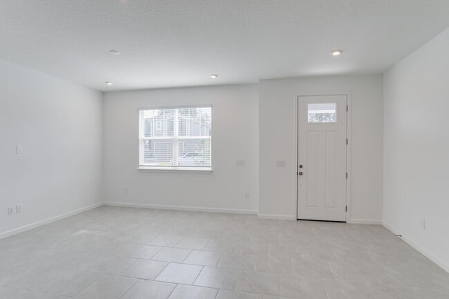 Building Photo - 2591 Chickasaw Plum Lp