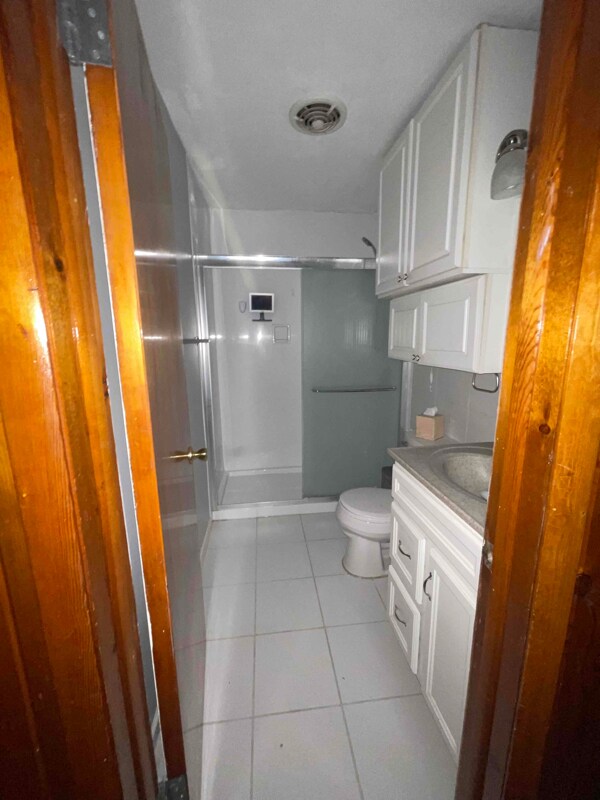 7803 N Crestline Dr, Peoria, IL 61615 House Rental in Peoria, IL