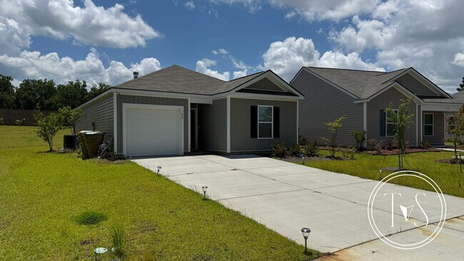 Building Photo - RATE DROP ALERT (was $2200/month) and FALL...