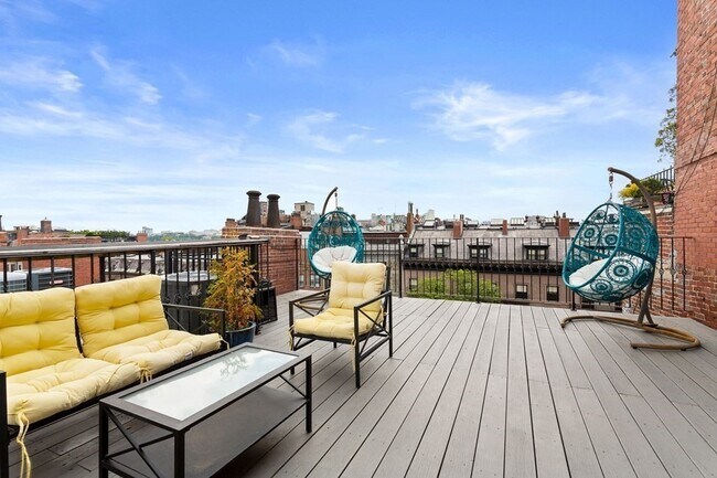 Foto del edificio - 127 Beacon St