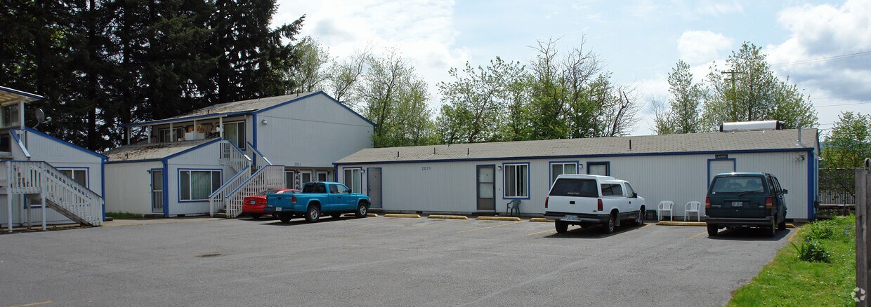 Primary Photo - 2051-2071 S 2nd St