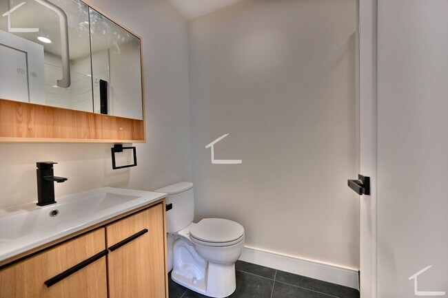 Foto del edificio - Brand new 2 bed in Bay Village