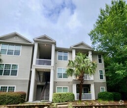 Building Photo - 700 Daniel Ellis Dr