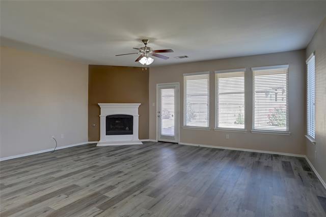 Foto del edificio - 1021 Lake Meadow Ln