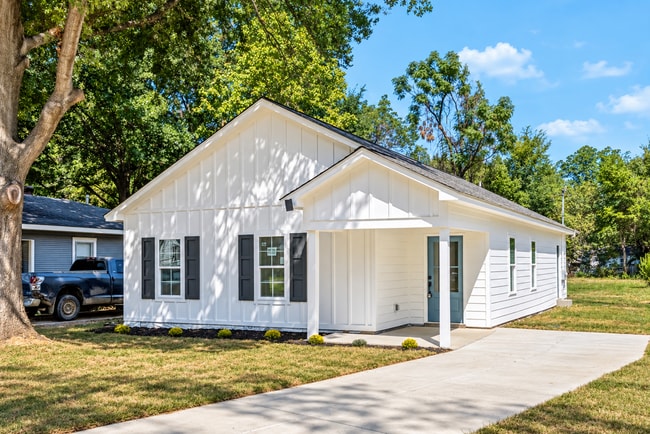 Building Photo - 3366 Guernsey Ave