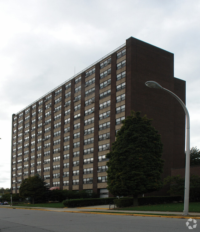 Building Photo - New Amsterdam and Stratton Apartments