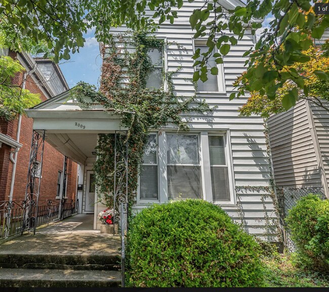 Foto del edificio - 2009 Greenup St