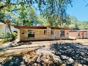 Building Photo - 8720 N 48th St