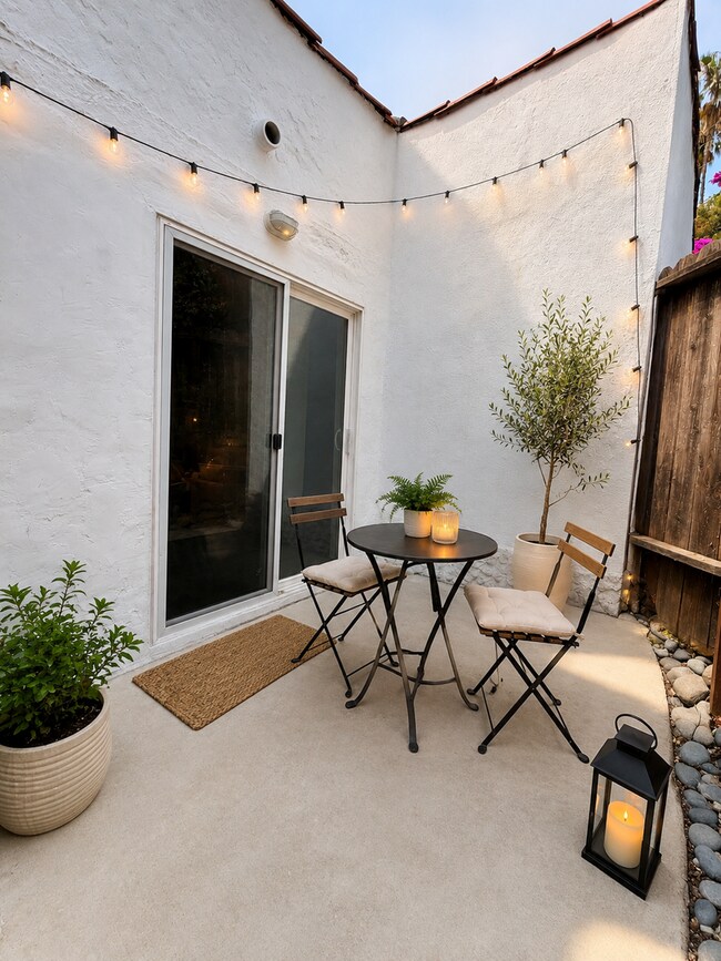 Foto del edificio - Extensively Remodeled Mount Washington Home with Expansive Deck, Bonus Flex Space & Architectural...
