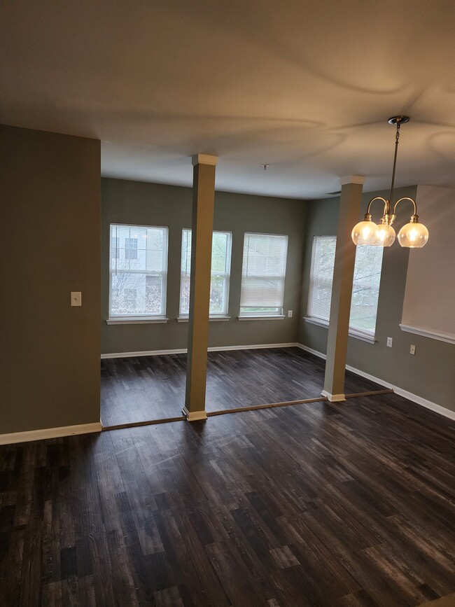 Solarium Area - 3110 Bellamy Way