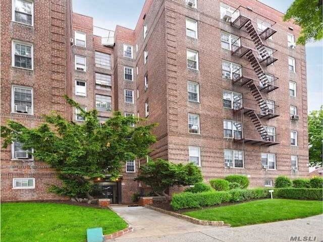 Primary Photo - 63-93-93 Woodhaven Blvd