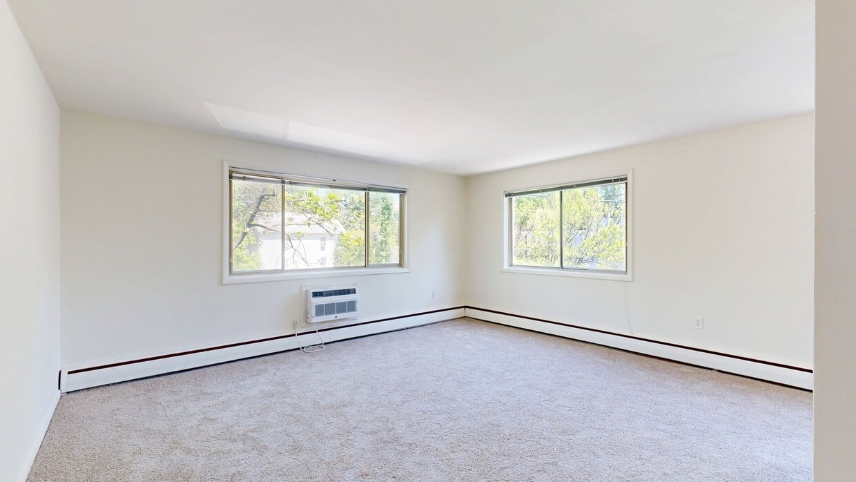 Photo - Foxhall Terrace Apartments