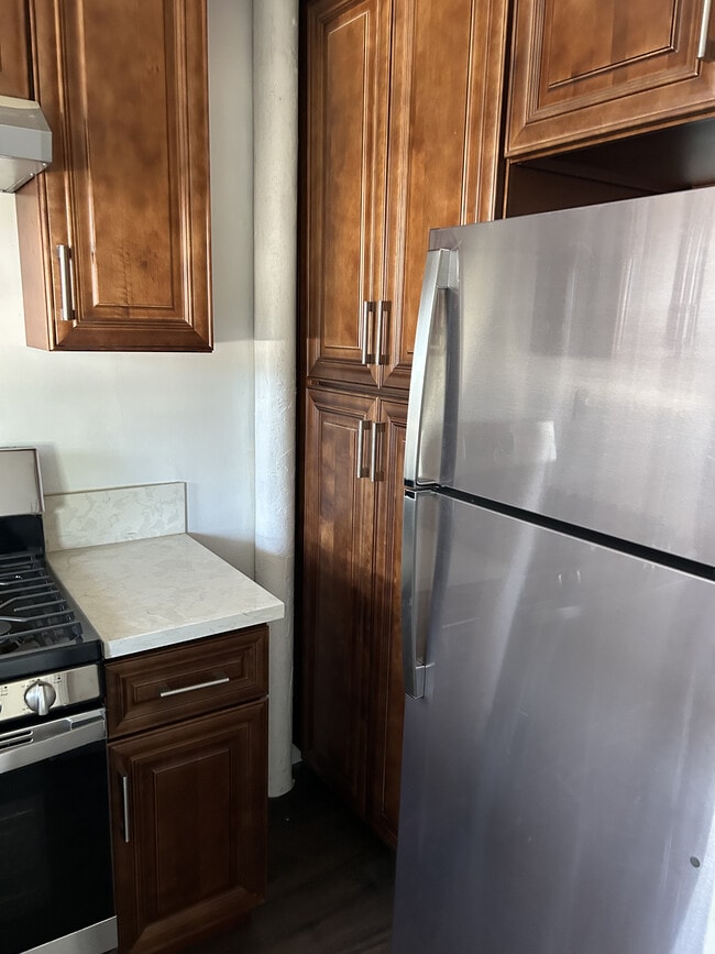 Building Photo - 2032-2106 Delaware Ave