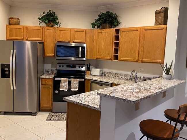 Kitchen - 8339 Mulligan Cir