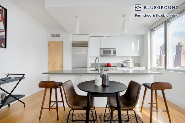 Foto del edificio - 550 W 54th St