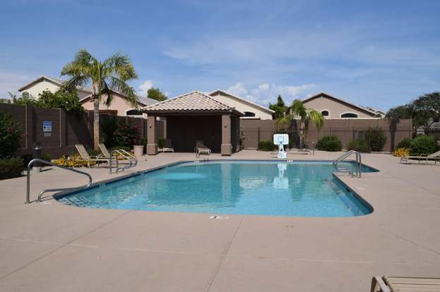 Building Photo - 514 S Labelle