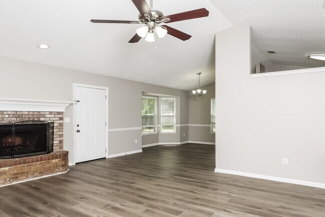 Foto del edificio - 2929 Owl Ct