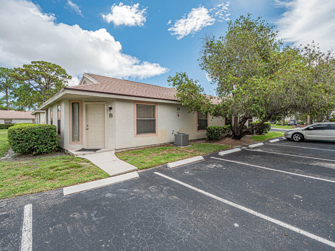 Foto principal - 2827 Stoneway Ln