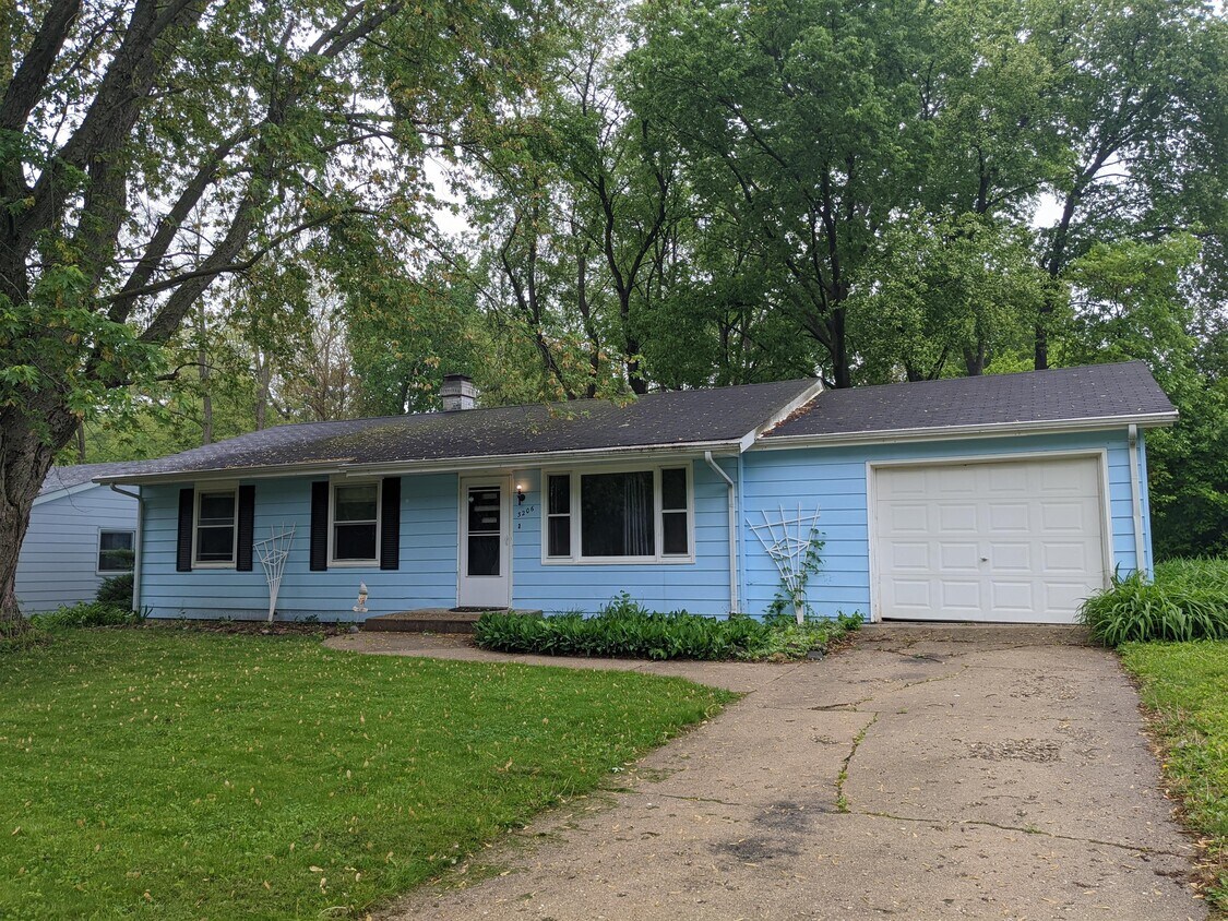 3206 Carefree Dr, Rockford, IL 61114 House Rental in Rockford, IL