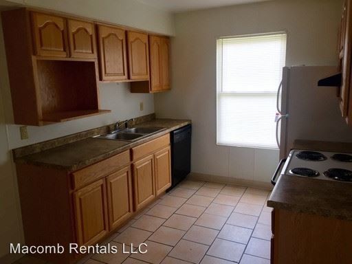 Primary Photo - 2 br, 1 bath Room For Rent - 933 N Albert St
