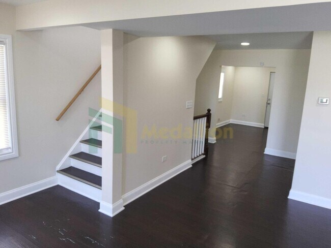Building Photo - Modern & Spacious 4BR/3BA Home – Move-In R...