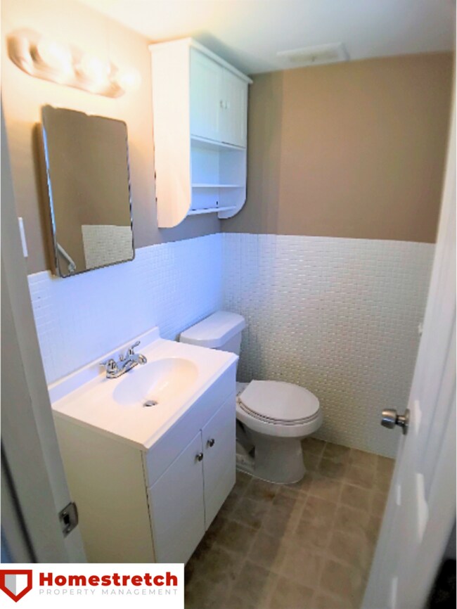 Foto del edificio - 655 5th Plz, Florissant, MO 63031-1816