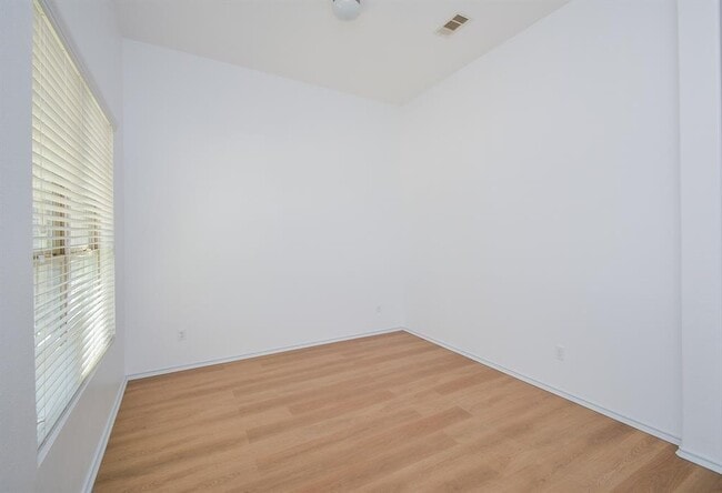 Building Photo - 20610 Hawkins Manor Ln