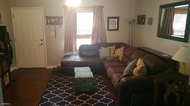 Foto del edificio - 10005 Kessler St