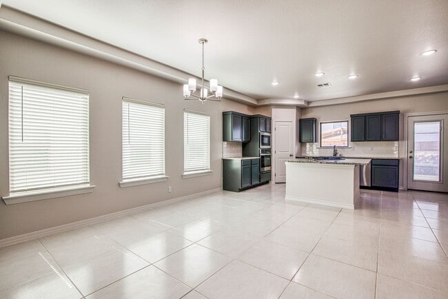 Foto del edificio - Beautiful  House 3 beds/3 baths. This Prop...