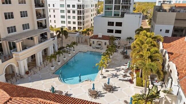 Foto del edificio - 300 Beach Dr NE