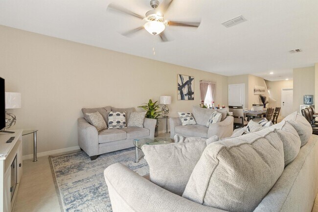 Building Photo - 5256 White Chicory Dr