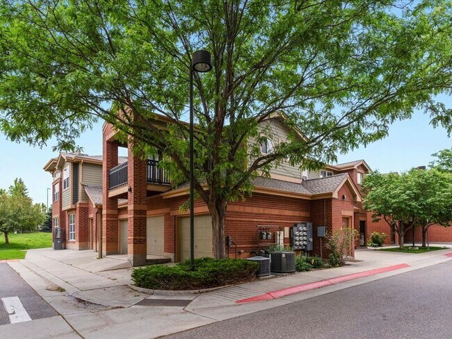 Foto del edificio - 9633 E 5th Ave