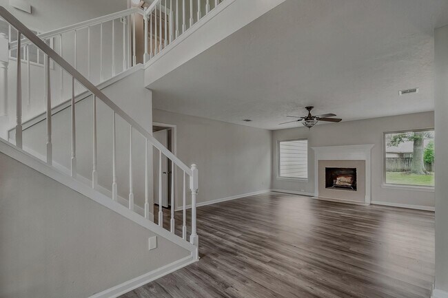 Building Photo - 706 S Diamondhead Blvd