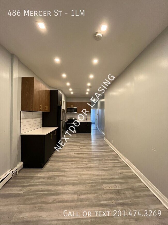 Foto del edificio - 486 Mercer St